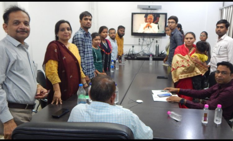 मुख्यमंत्री श्री भूपेश बघेल  ने बेरोजगारी भत्ता के द्वितीय किस्त की राशि का अंतरण हितग्राहियों के खातों में किया