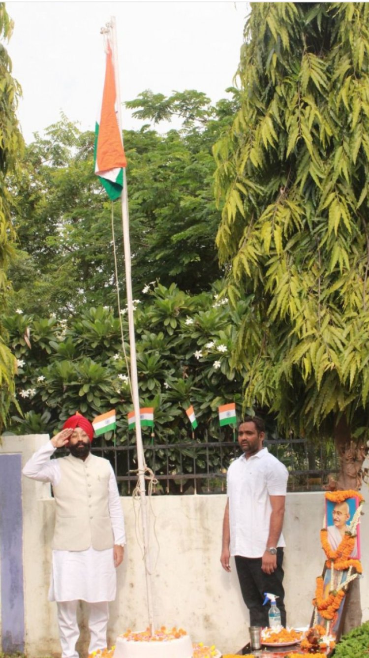 स्वतंत्रता दिवस के 76वीं वर्षगांठ के अवसर पर