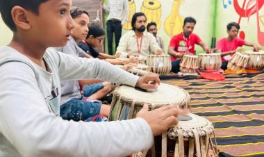 कला केन्द्र से निखर रहा है हर आयु वर्ग के कलाकारों का कला   सवा तीन महीने में 18 सौ 90 कलाकारों ने लिया 23 अलग-अलग विधाओं में प्रशिक्षण