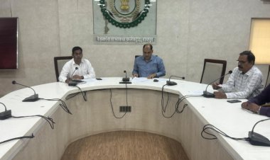 जिले में राशनकार्ड का नवीनीकरण और ई-केवाइसी का काम जल्द पूर्ण करें : डॉ. गौरव सिंह