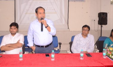 मुख्यमंत्री श्री विष्णुदेव साय की पहल पर शासकीय स्कूलों में मेगा पैरेट्स-टीचर मीट  