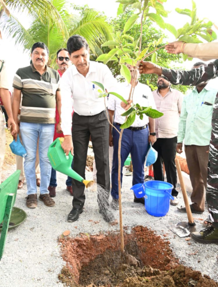 दिवसीय प्रवास पर छत्तीसगढ़ आए श्री जितेन्द्र कुमार वन महानिदेशक एवं विशेष सचिव