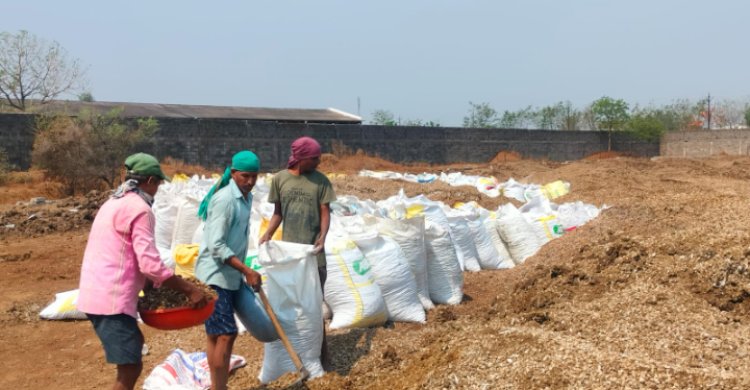 सुशासन तिहार का असर, आवेदनों पर कार्रवाई शुरू   पोल्ट्री फॉर्म की बदबू से ग्रामवासियों को मिला निजात, एसडीएम ने कार्रवाई की