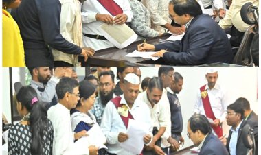 कलेक्टर श्री संजय अग्रवाल ने साप्ताहिक जनदर्शन में आज दूर-दराज से पहुंचे