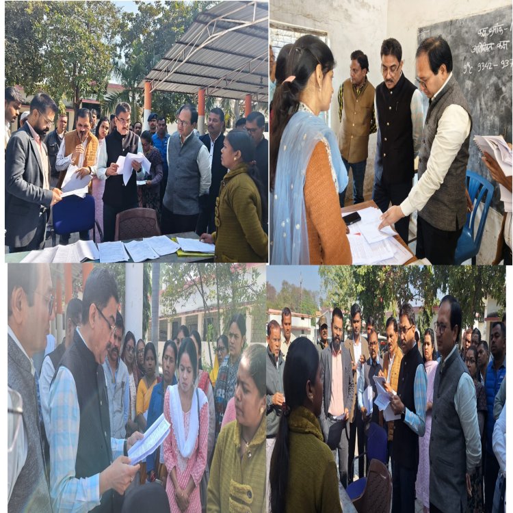 संभागीय कमिश्नर सुनील जैन ने दौरा कर एस आई आर का लिया जायजा