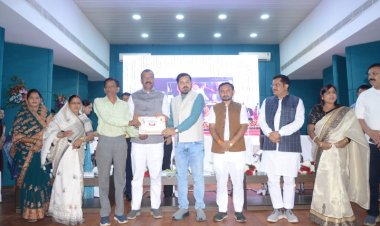 होली से पहले किसानों को मिला साय सरकार का तोहफा   कृषक उन्नति योजना अंतर्गत राज्यभर में आदान सहायता राशि वितरण, रायपुर जिले में व्यापक आयोजन