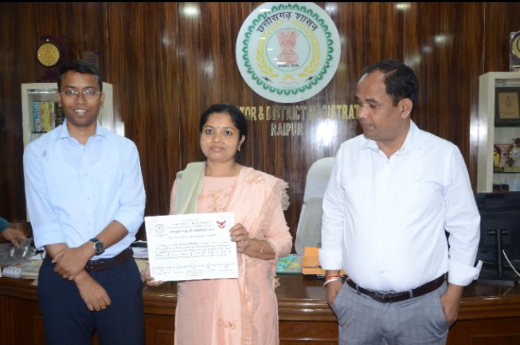 प्रोजेक्ट दधीचि से जुड़कर पशु चिकित्सक ने लिया अंगदान का संकल्प, कलेक्टर ने किया सम्मानित