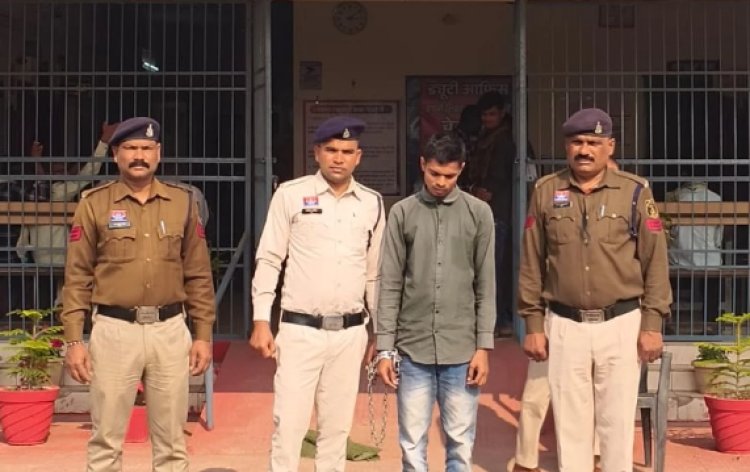 लालपुर थाना क्षेत्र अंतर्गत ग्राम बांधा में हत्याकांड के फरार आरोपिय अन्नु कुमार चंद्राकर को बिलासपुर से गिरफ्तार