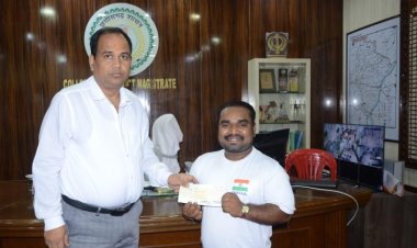 कलेक्टर ने पावर लिफ्टर किशन को दी 10 हजार रुपए की आर्थिक सहायता 