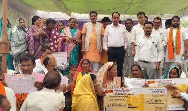 अभनपुर विकासखंड के परसदा सोंठ में जनसमस्या निवारण शिविर  