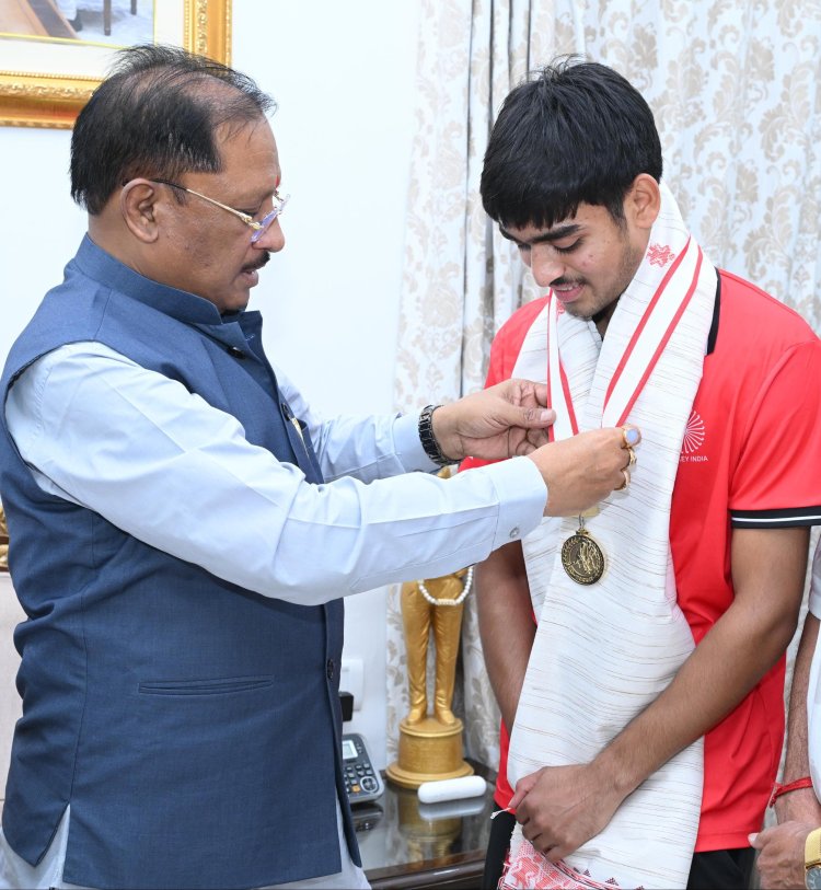 बोदरी में रजक समाज के सम्मेलन में शामिल होने बिलासपुर पहुंचे मुख्यमंत्री श्री विष्णुदेव साय