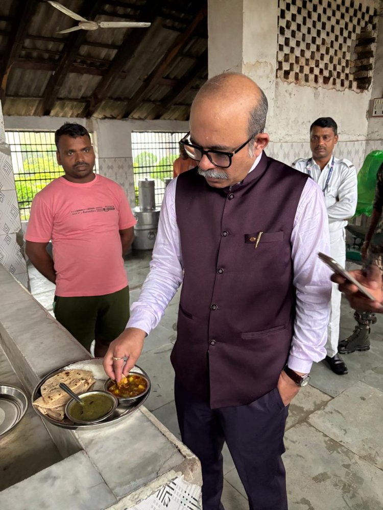 माननीय उच्च न्यायालय छत्तीसगढ़ के न्यायाधीश एवं पोर्टफोलियो जज श्री जस्टिस सचिन सिंह राजपूत द्वारा रायगढ़