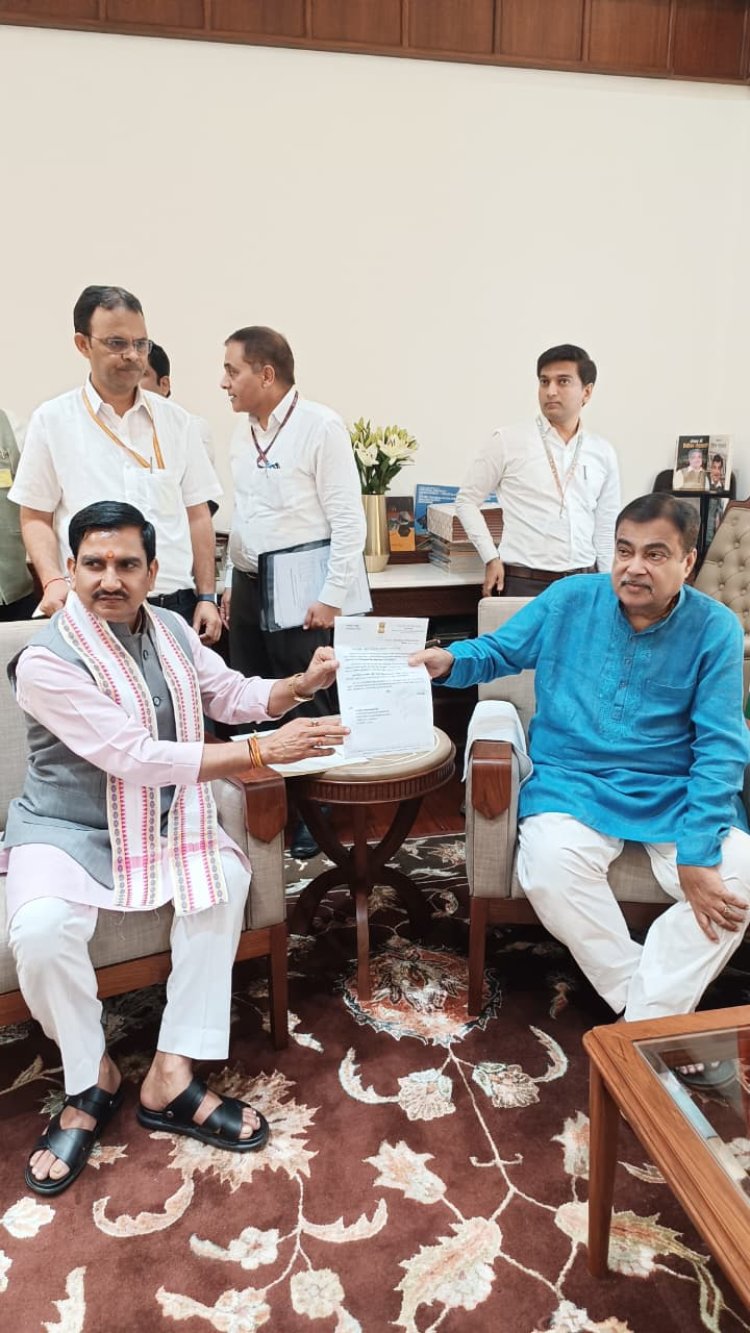 बिलासपुर को ट्रैफिक जाम से मिलेगी राहत: ₹827 करोड़ की 4-लेन रिंग रोड के लिए केंद्रीय मंत्री तोखन साहू ने नितिन गडकरी से की मुलाकात